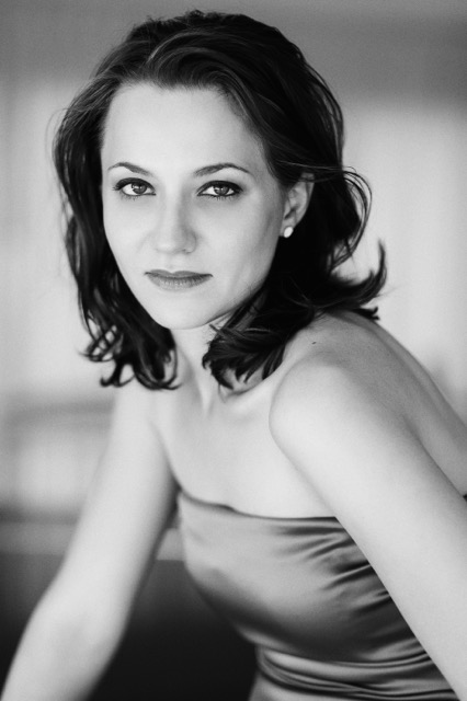 Julia Okruashvili ClassicHome